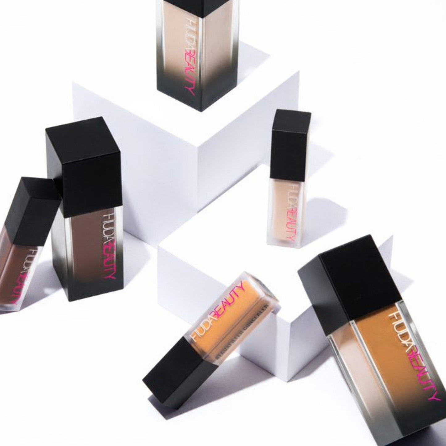 HUDA BEAUTY | FauxFilter Luminous Matte Liquid Concealer