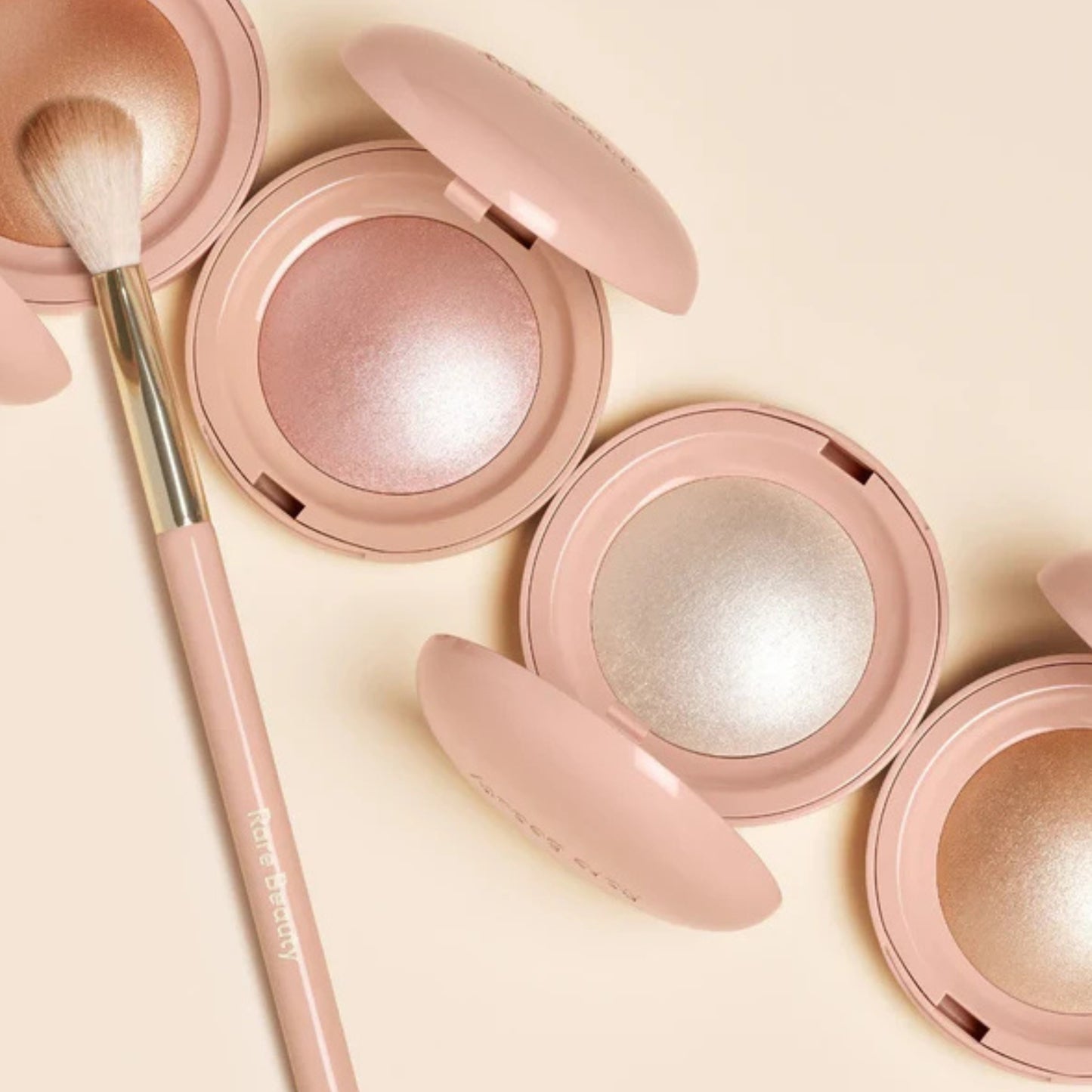 Rare Beauty | Positive Light Silky Touch Highlighter
